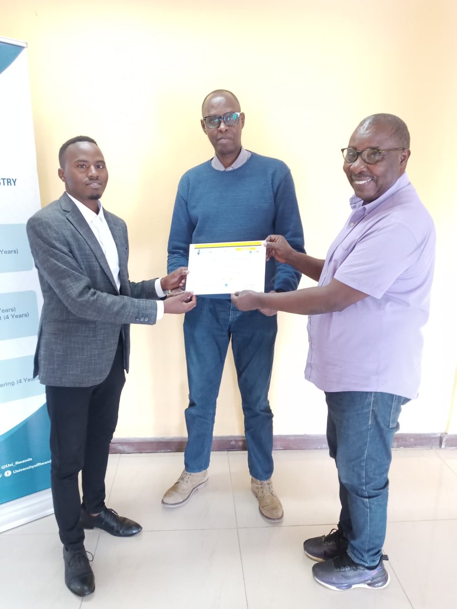 Inesam_rw's tweet photo. INESAM Academy  delivered hands-on training on AI &amp; IoT Project Prototyping in Agriculture for the SAE staff of UR-CAVM. 
CEO Sam TURAHIMANA and Dean Dr. john Musemakweri   awarded  them certificates of completion.
AI and IoT in Agriculture enhancing sustainable agriculture. https://t.co/txvlZNww7m