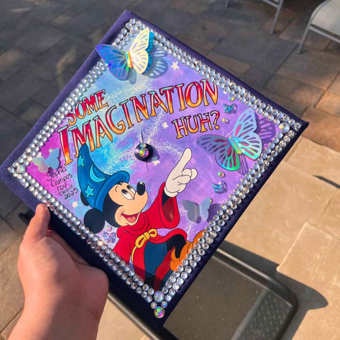 FDUWhatsNew's tweet photo. No “cap”tion needed 😉🎓 #FDUGrad

Check out the grad caps, submitted on Instagram: https://t.co/LknX7BYTge

#myfdu #fairleighdickinsonuniversity #classof2025 #gradcapinspo #graduation https://t.co/jBqXhVHhzK