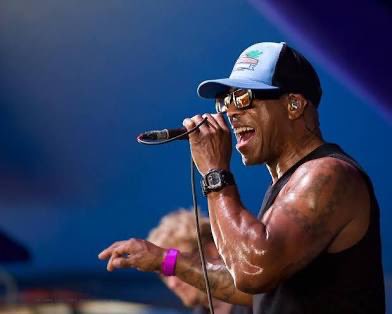 Steve Ewing tweet media