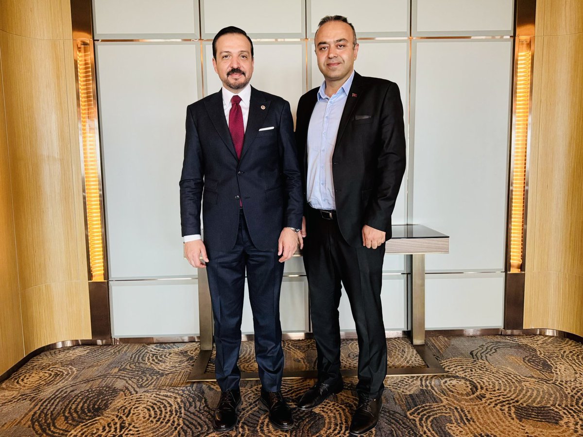 Oğuzhan yılmaz (@oguzhanylm83) on Twitter photo Bizim Bir Sevdamız var. Büyük Türkiye Sevdası şiarıyla yola çıkıp mücadelesini veren Ak Parti Türk Devletleri ile ilişkiler Başkanı Sn.Prof.Dr.<a href="/zorlu77/">Prof.Dr.Kürşad ZORLU</a> misafiri olup kendisinin hedef ve programları ile ilgili değerlendirmelerini dinledik.
<a href="/mehmetsahinbsk/">Mehmet Şahin</a>
🇹🇷🇹🇷🇹🇷 Bizim Bir Sevdamız var. Büyük Türkiye Sevdası şiarıyla yola çıkıp mücadelesini veren Ak Parti Türk Devletleri ile ilişkiler Başkanı Sn.Prof.Dr.<a href="/zorlu77/">Prof.Dr.Kürşad ZORLU</a> misafiri olup kendisinin hedef ve programları ile ilgili değerlendirmelerini dinledik.
<a href="/mehmetsahinbsk/">Mehmet Şahin</a>
🇹🇷🇹🇷🇹🇷
