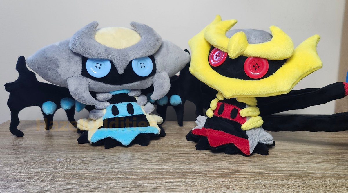 The last 2 Mimikyus made for MTO was 2 Giratinas!
Giratinas are the most complicated ones I have and I got to make an origin and a shiny altered at the same time!!!