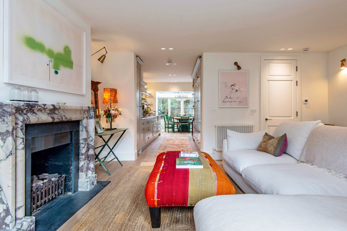 📍 South Hill Park Conservation Area, London #NW3
For Sale: Exquisite 4-Bedroom Family Home in #Hampstead
Asking Price: £5,500,000 Freehold
#goldschmidtandhowla
📞: 020 7435 4404
📧: hs@g-h.co.uk
g-h.co.uk/sales/south-hi…