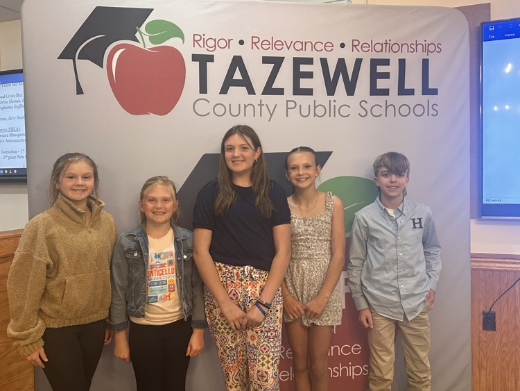 At this week’s school board meeting,  students who participated in the State History Day in Richmond were recognized.
Pictured from left to right are Kynlee Brooks, Ivy Davis, Ella-Rae Patton, Anistyn Crabtree, and Ethan Patton.