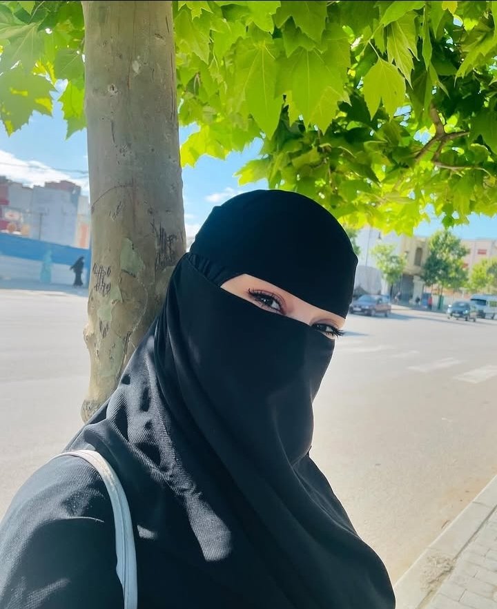 جمعه مباركه علينا بالخير والببركه والايمان 💜💜