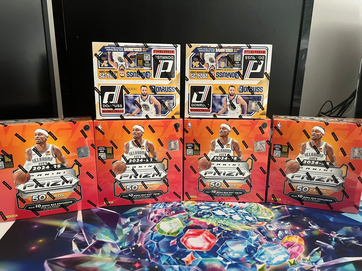 ¡En directo! Tenemos cositas nuevas 😋 twitch.tv/panpackstcg