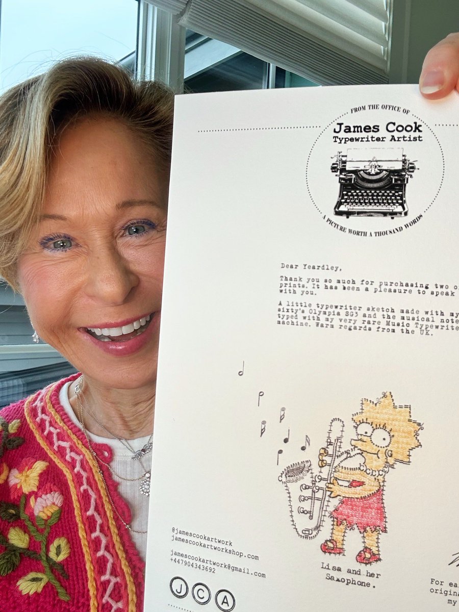 YeardleySmith's tweet image. Favorites, I am beyond thrilled about this #FanArtFriday! π·β€οΈ @jjcook9628 so graciously included this typewriter sketch of Lisa and her sax when I ordered a couple of his prints... and my mind is blown π€― His mastery is unmatched!