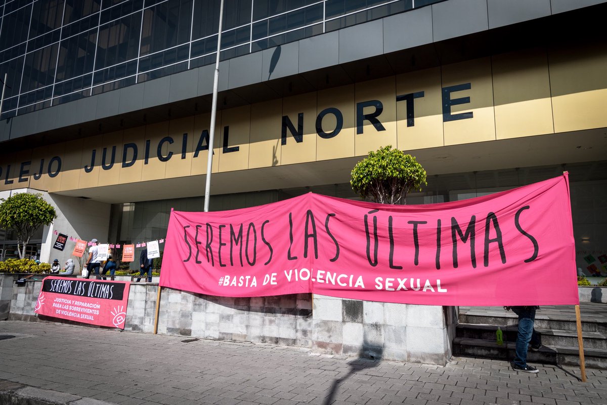 🚨El sistema de justicia en Ecuador le falló a las víctimas de violencia sexual: reconoció abuso pero negó violación en el caso de Alcides P., dueño del Gimnasio Club Ecuador. Sobrevivientes denuncian impunidad. Solo un caso, el de Karen, llegó a juicio.

Abrimos 🧵