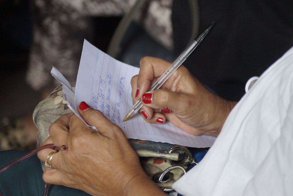 Hoy realizamos la reunión preparatoria para la 1ra Sesión Itinerante del jueves 22 de mayo, a realizarse en el B° Santa Maria. 🙋🏼‍♀️ 
Escuchamos inquietudes no sólo del Santa María si no también de los barrios aledaños, con una representación de más de 11 barrios cercanos. ✨️