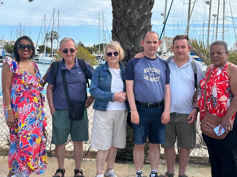 AsocNHorizonte's tweet photo. 🎉 ¡Disfrutamos a tope del programa de Turismo y Termalismo, financiado por @Imserso y organizado por @Autismo_Espana #AsociacionNuevoHorizonte #OcioInclusivo #RespiroFamiliar https://t.co/CTQD7EUAgc