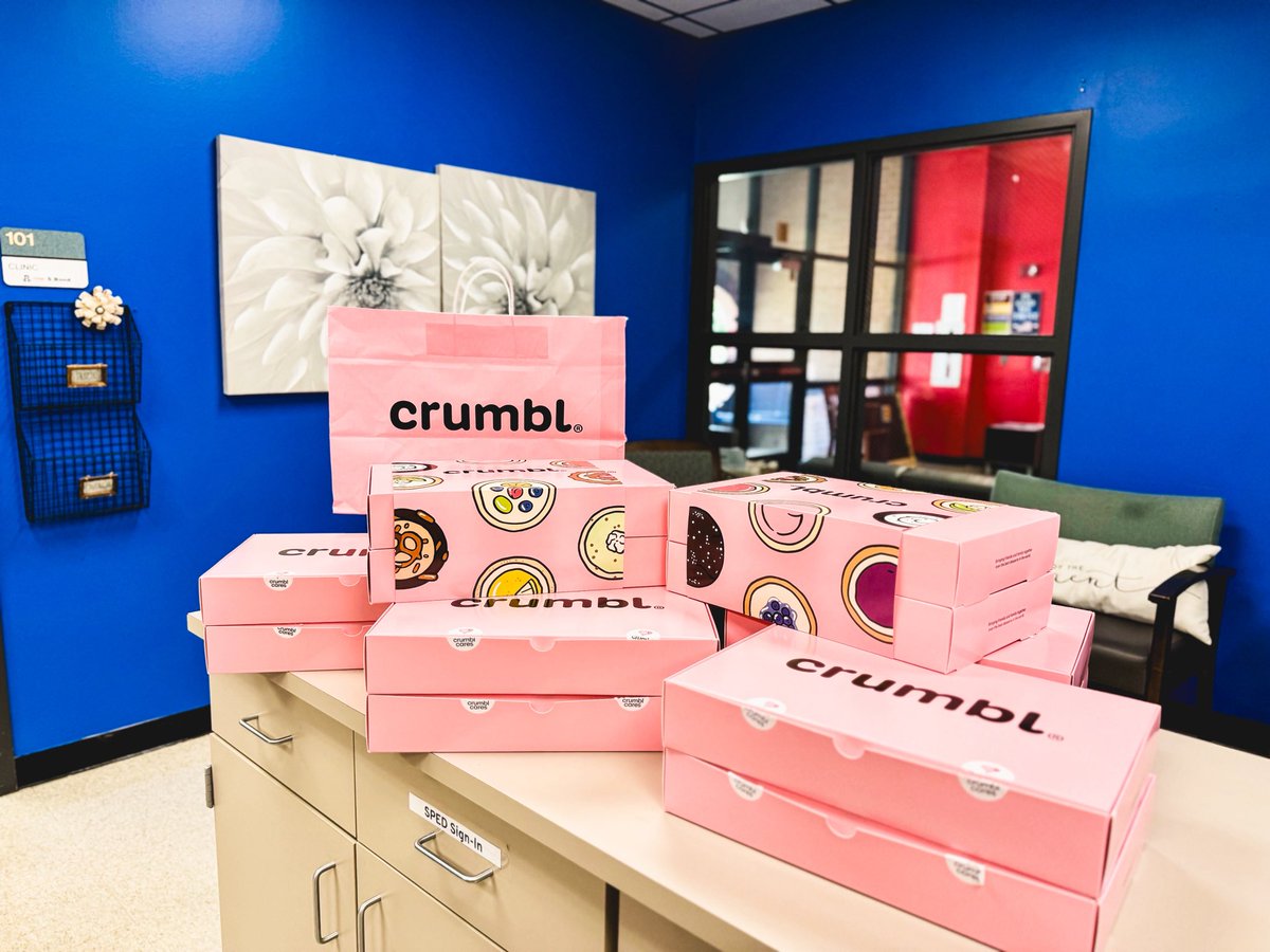 de Santiago Primary (@desantiago_aisd) on Twitter photo Thank you so much for the <a href="/crumbl/">Crumbl</a> cookies!! Staff were all smiles as they grabbed their sweet treat 🧸♥️🍪 <a href="/RitaGarciaABC13/">Rita Garcia</a> <a href="/ms_vanessaPreK/">Vanessa O 👩🏻🏫🌸🎨🎭</a> Thank you so much for the <a href="/crumbl/">Crumbl</a> cookies!! Staff were all smiles as they grabbed their sweet treat 🧸♥️🍪 <a href="/RitaGarciaABC13/">Rita Garcia</a> <a href="/ms_vanessaPreK/">Vanessa O 👩🏻🏫🌸🎨🎭</a>