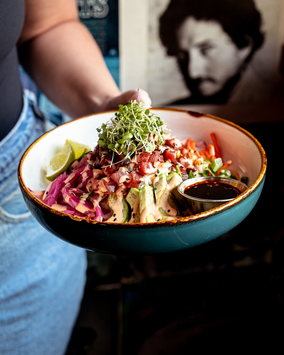 Victoria's Tavern tweet media