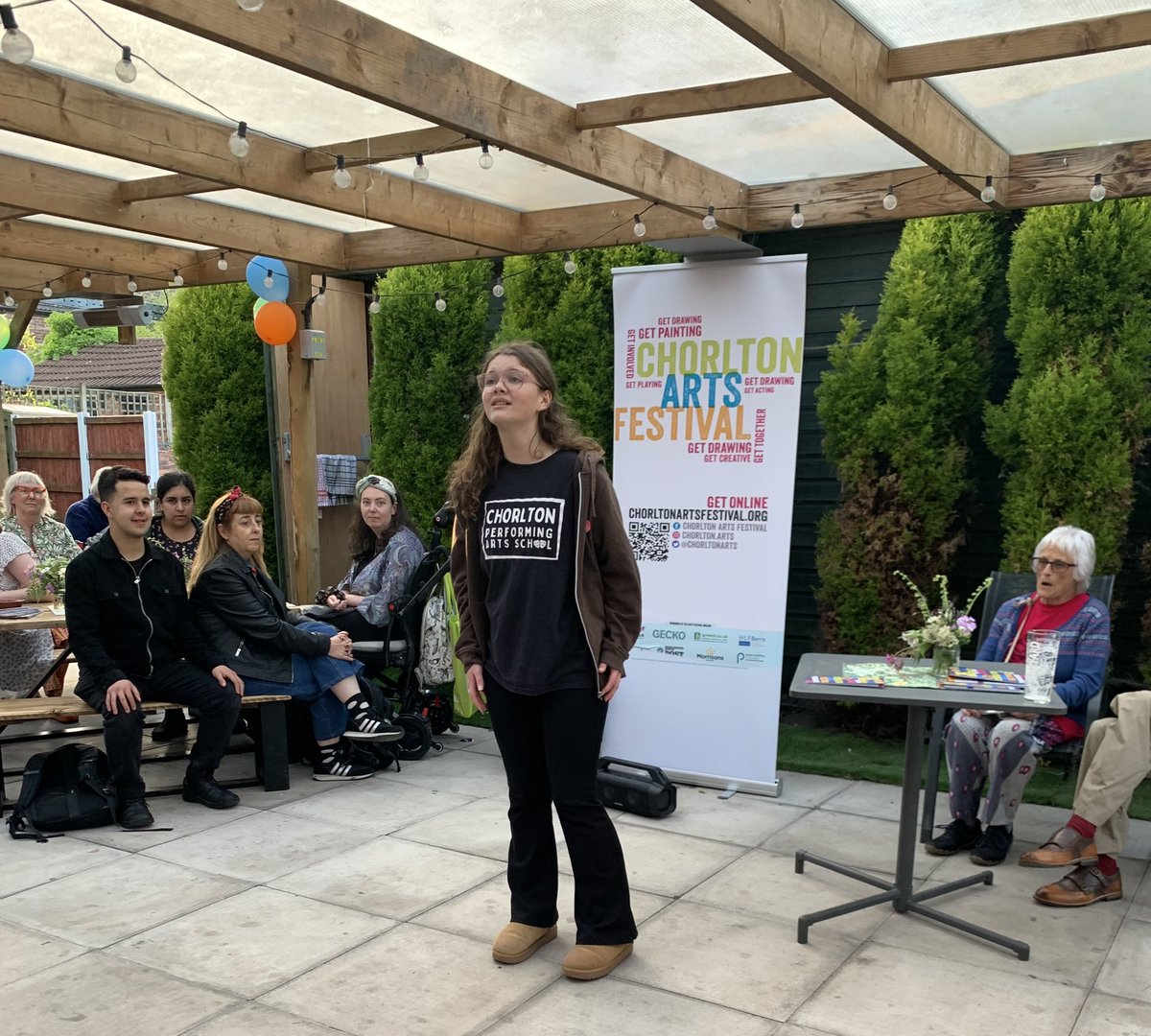 JoMidge's tweet image. Great launch of #Chorlton Arts festival last night. Thanks to @LordMayorOfMcr for opening proceedings &amp;amp; sharing his brilliant poem &amp;amp; to Chorlton Performing Arts school for entertainment &amp;amp; our wonderful @chorltonarts #volunteers for putting it all together ❤️