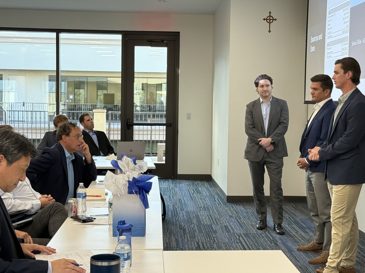 Honoured to guest lecture and judge final development projects at the University of San Diego’s Knauss School of Business. Bright futures ahead for these Master’s in Real Estate grads.