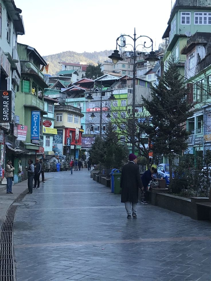 >Sikkim
>Independent kingdom till 1975.
>Monarchy abolished via referendum.
>97% voted to join India.
>Joined India on May 16, 1975.
>Became 22nd Indian state. 
>Smallest population among Indian states
>Highest per capita income.

Today, Sikkim Celebrates its 50th Statehood Day!