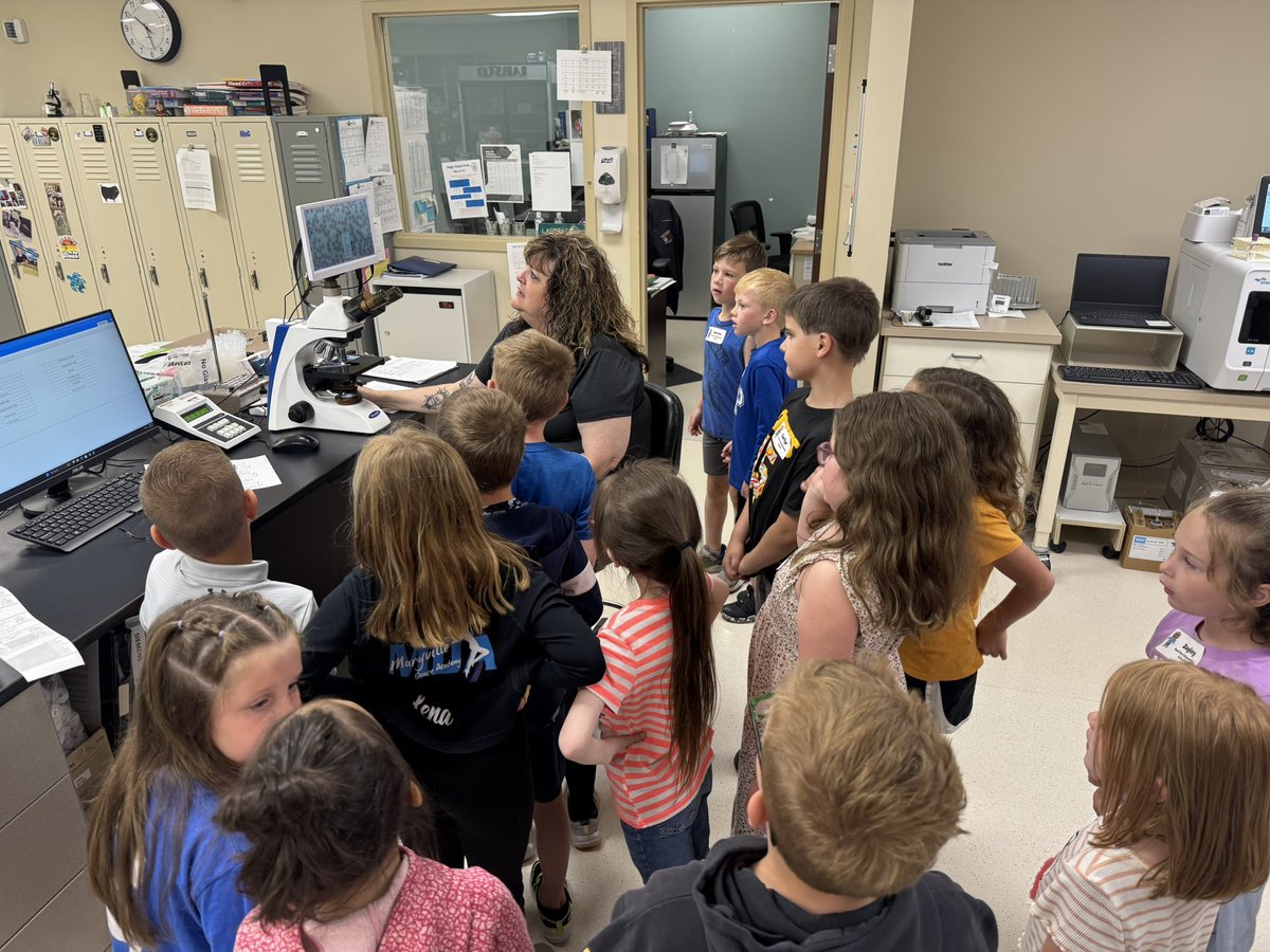 GeibJennifer's tweet photo. A huge shout out to Community Hospital-Fairfax for hosting the Mary Combs Pediatric Orientation for our first graders! https://t.co/gzXmNokZdB
