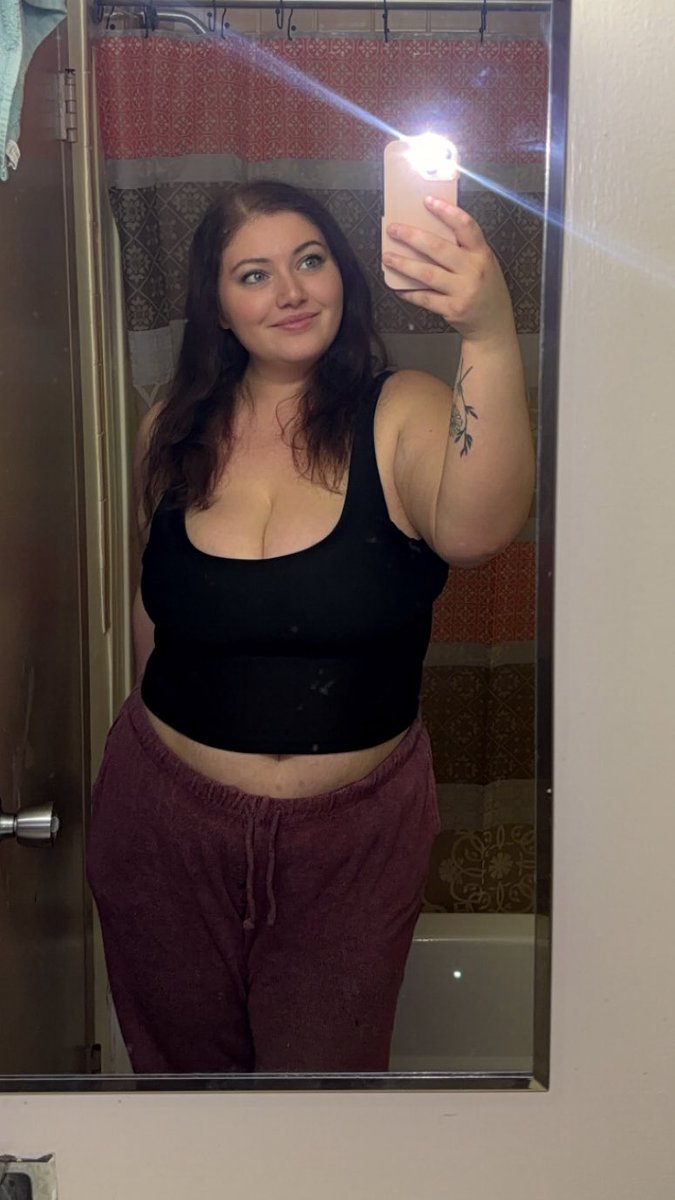 princessbfly650's tweet photo. Do you like my gym fit?
Snap: starx650

#snapchat #snapchatleak #onlyfans #nsfw #cnc https://t.co/GUsQMu10da
