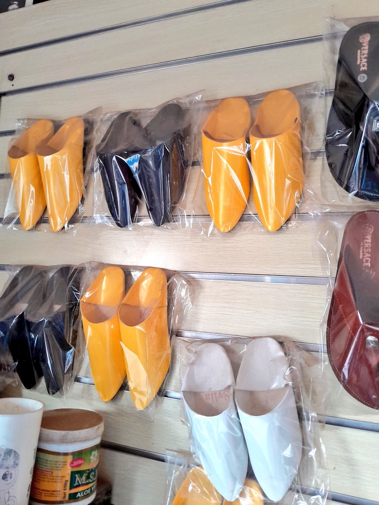 San_Camar's tweet image. What's the state of the made-in-The-Gambia artesenal sector?
Was impressed with this youth making sandals of quality standards and supplying to sellers and distributors.
#TekkiFii
Contact him for your orders 7813312