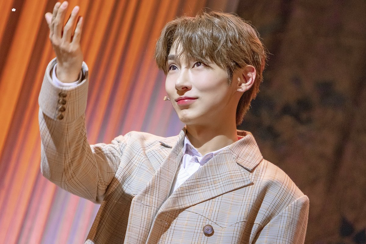 레몽 ◡̈ tweet media
