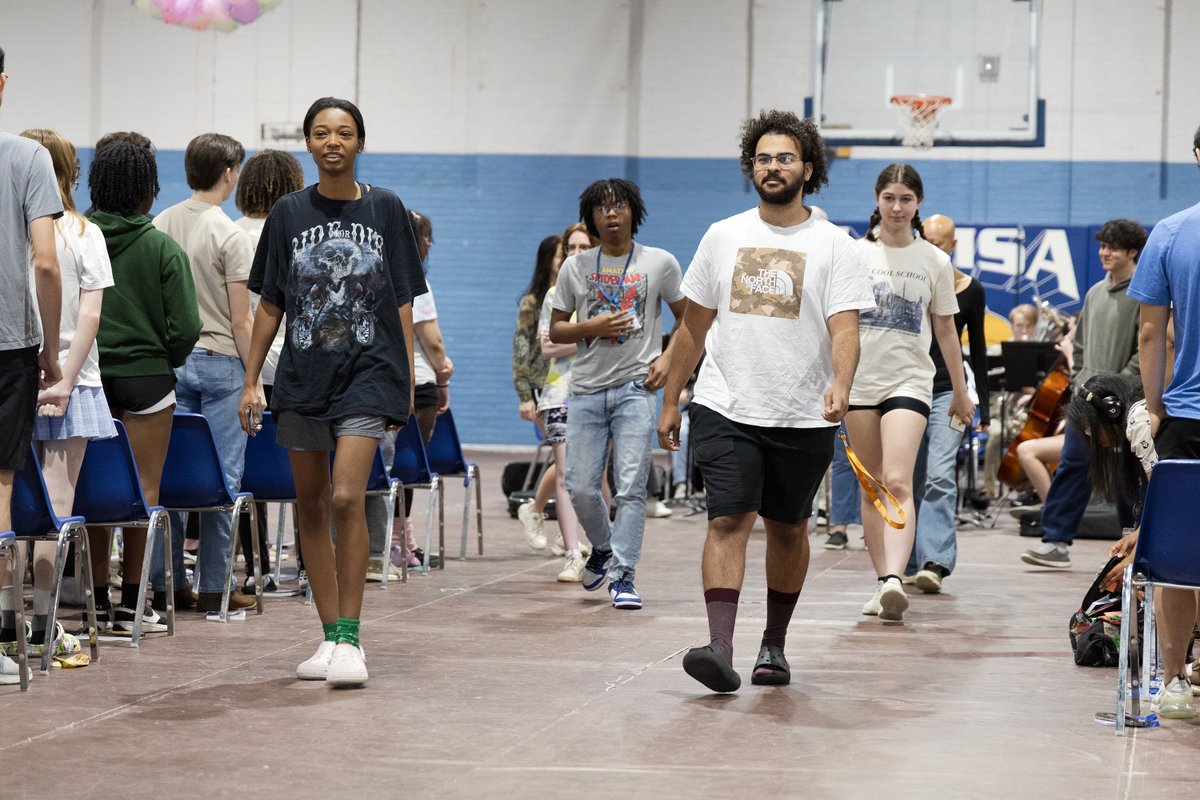 LSMSA's tweet image. Rehearsing for LSMSA's 41st Commencement Ceremony this morning in Robert A. Alost Gymnasium! 🎓 Stream Commencement on Saturday at 2 p.m. via our @Vimeo page, here: vimeo.com/lsmsa
