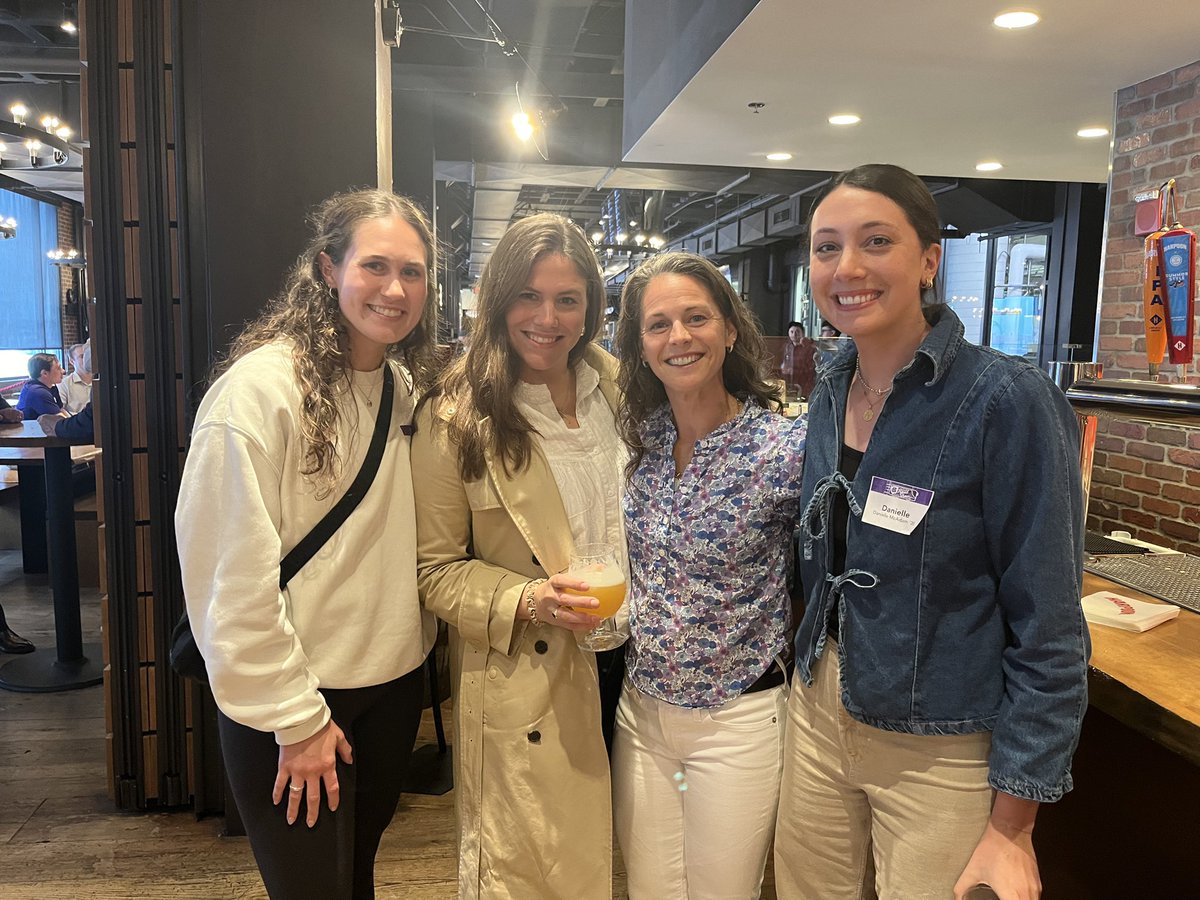 I had such a great time catching up with some wonderful alums last night at Harpoon brewery in the Seaport! 
Congrats to Kristen on her recent engagement!