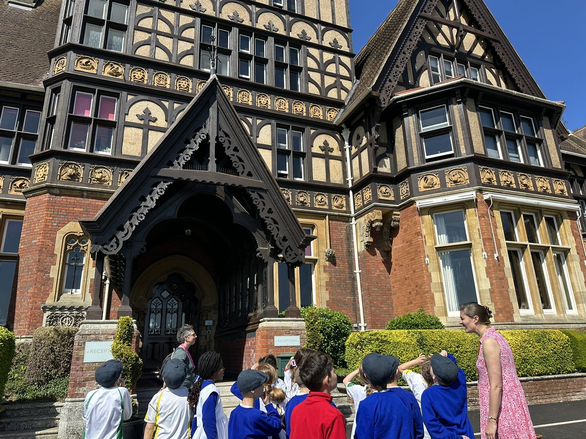 St Peter's Junior School tweet media