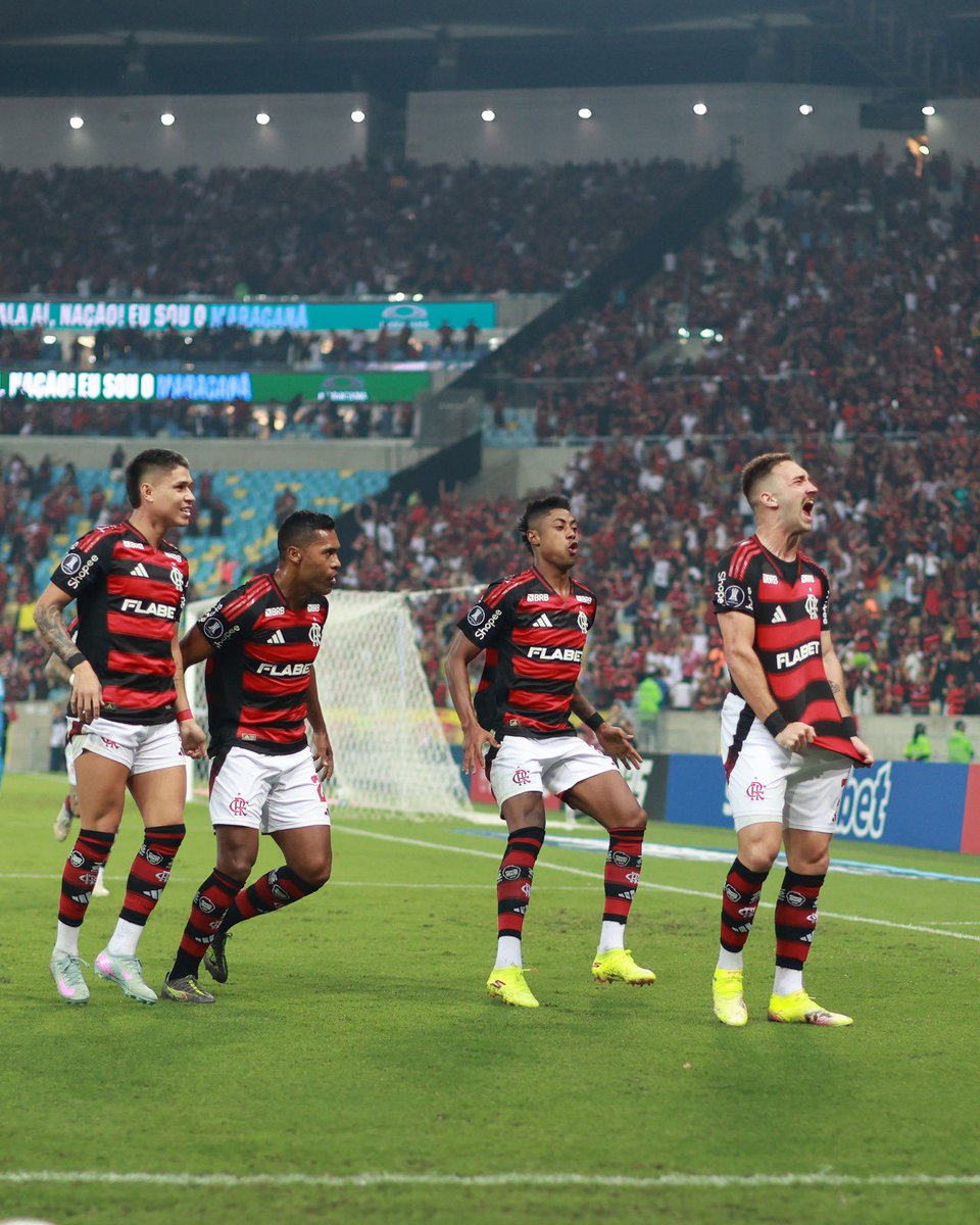 FLAMENGO EM COPA LIBERTADORES DA AMÉRICA: 🌎🔴⚫

185 jogos
103 vitórias
39 empates
43 derrotas
347 gols pró
196 gols contra
3 títulos

A magnética está conduzindo o Flamengo para mais um mata-mata. Hoje foram mais de 65 mil pessoas no Maracanã! O Rubro-Negro vive a Libertadores!