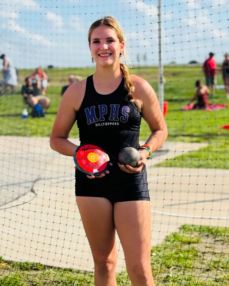 All American Hammer Thrower <a href="/piperthrows27/">Piper Tyson</a> IHSA State Qualifier x2 Shot Put and Discus ✅ 
PR in both events ✅ 
#StateBound <a href="/nationalthrows/">National Throws</a>