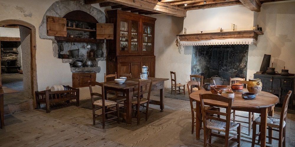 patrimonigencat's tweet photo. ️🗓️ Dissabte 17 i diumenge 18 de maig
📌Portes obertes a l'Ecomusèu Çò de Joanchiquet, @Museus_ValAran
👉 https://t.co/KNVfhtTD6K https://t.co/zM1JOWzCCJ