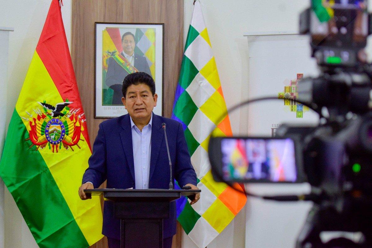 Gobierno adjudica estudio para doble vía El Sillar en Cochabamba
Créditos: La Razón 
larazon.bo/economia-y-emp…