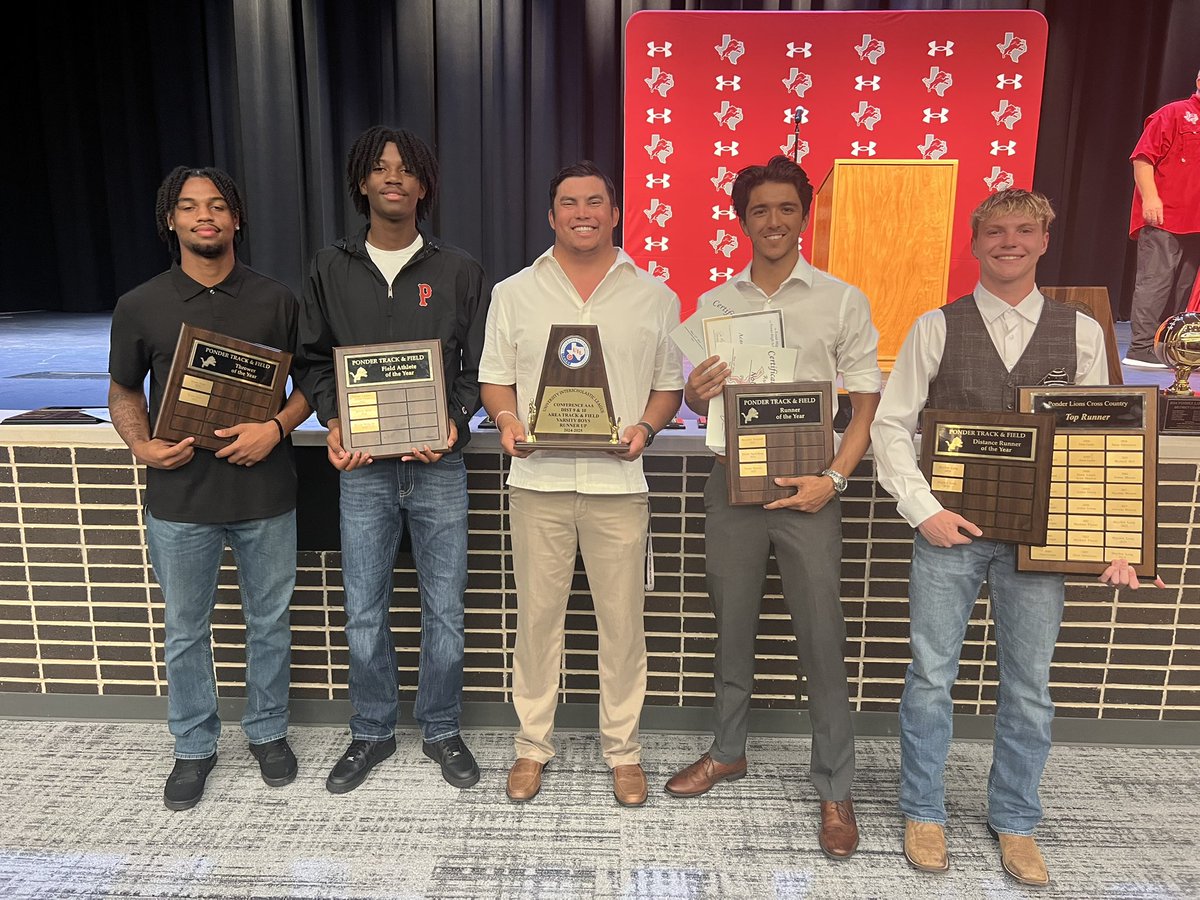 Always an honor to recognize the hard work demonstrated by our athletes! 

Thrower of the Year- Tyson Price
Field Athlete of the Year - TJ Mills
Runner of the Year - Nolan Durrett
Distance Runner of the Year - Hayden Long

#OnTheHunt | #CatsCompete | #FAM1LY