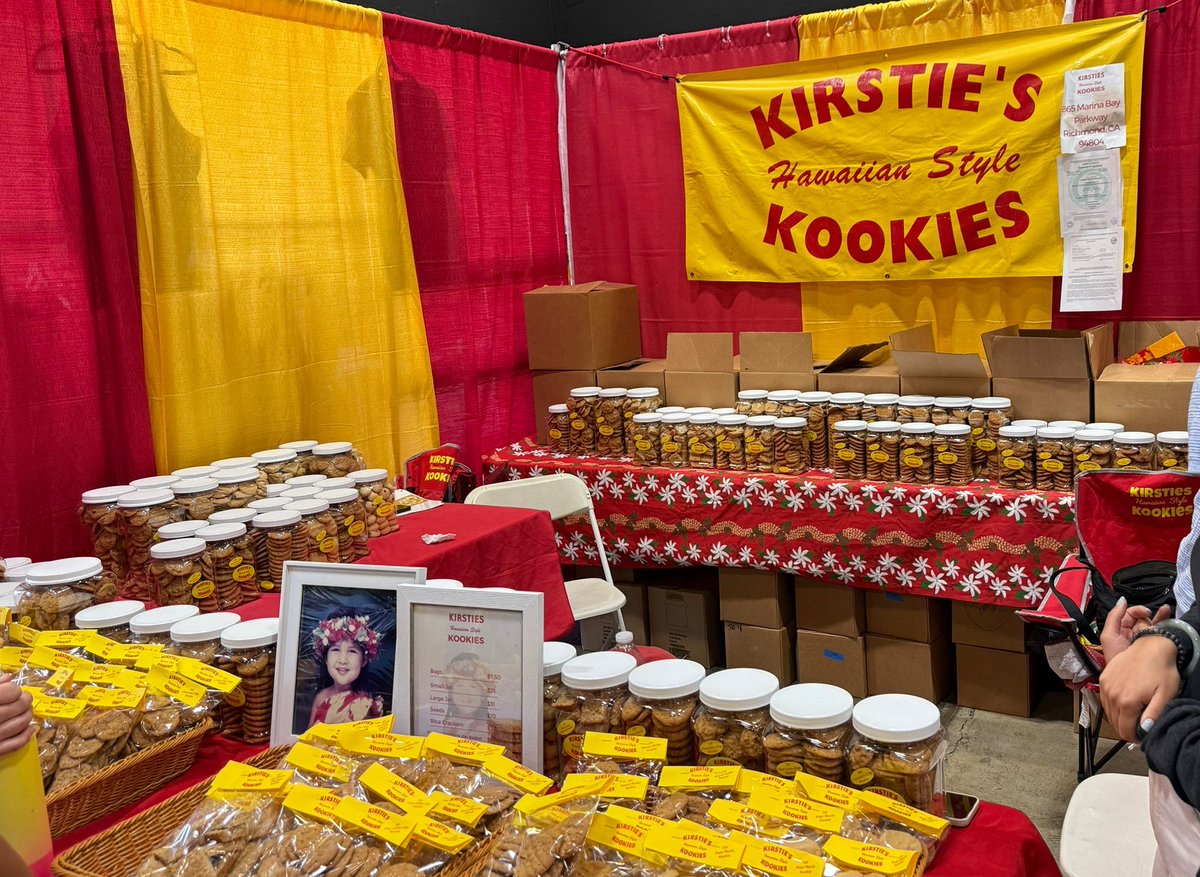 KHA_NorthernCA's tweet photo. 🌺 Vendor applications are now open! Join us at the 45th Annual Iā ʻOe E Ka Lā Hula Competition & Festival on Oct. 31 – Nov. 2, 2025. Share your products and be part of this incredible celebration!

Apply now and secure your spot here! : https://t.co/DwTcQzwY6u

#IaOeEKala #KumuHulaFestival