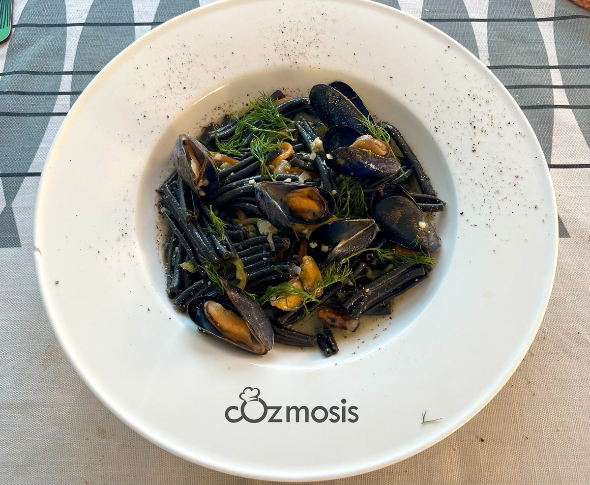 CVlattas's tweet image. Chian sepia ink casarecce with Irish mussels
.
Μύδια αχνιστά Προφέσορα @spigaro και τα στριφτάρια μελανά ρε σουπιά!
.
#Pasta #pastaFriday
#pastaFridaySociety
#cookforlove #cook_bots
#2LouBayFood #Dublin