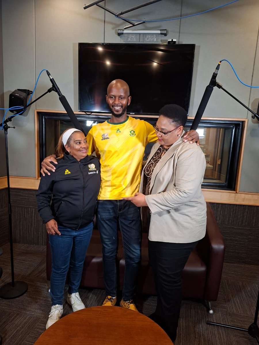NetoMuyane's tweet photo. Mzansi’s Beautiful Game Documentary!It was an incredible conversation with great characters with great characteristics, Banyana Banyana coach Dr Desiree Ellis &amp; Gloria Brown SABC Sport Football Commentator, they are founding members of Banyana Banyana in the early 90s. https://t.co/HJNEL4ASyH