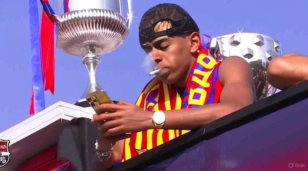 footyhan's tweet photo. Deduct 10 points from barca for letting a minor smoke https://t.co/nLtESXrxgg
