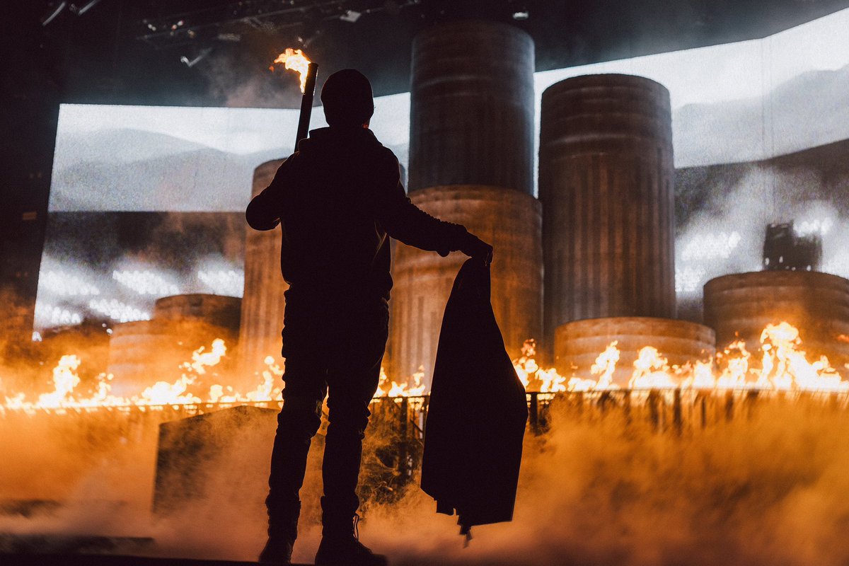 redecorators's tweet image. :((((((