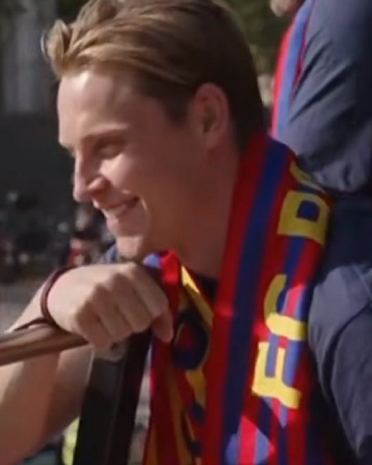 Frenkie de Jong’s face says it all.
