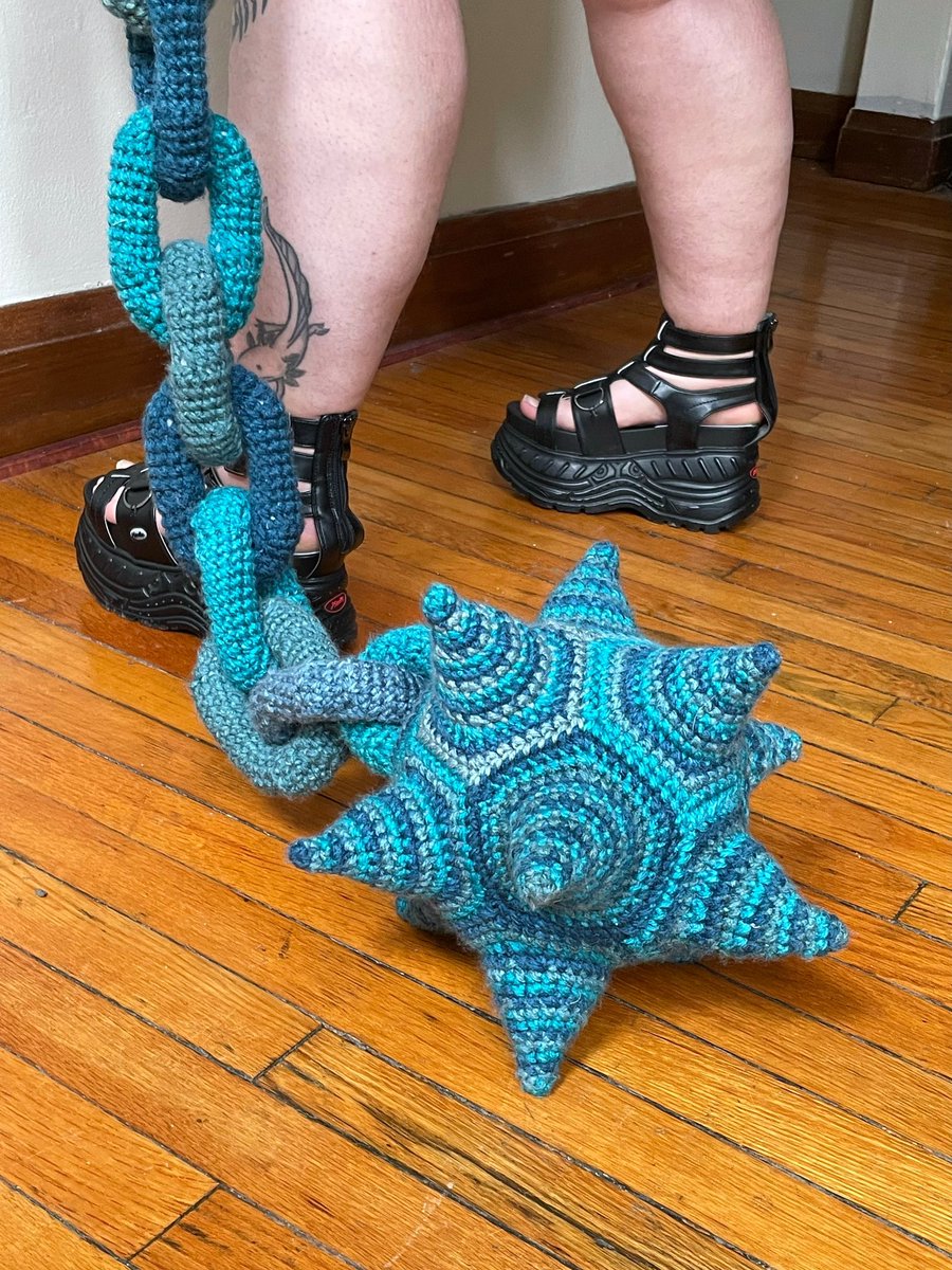 ElvNeedleworks's tweet photo. PLUSH CHAIN MACE #CROCHET PATTERN OUT NOW!!
https://t.co/0iDgxaD6Qs https://t.co/ediOZuF2Np