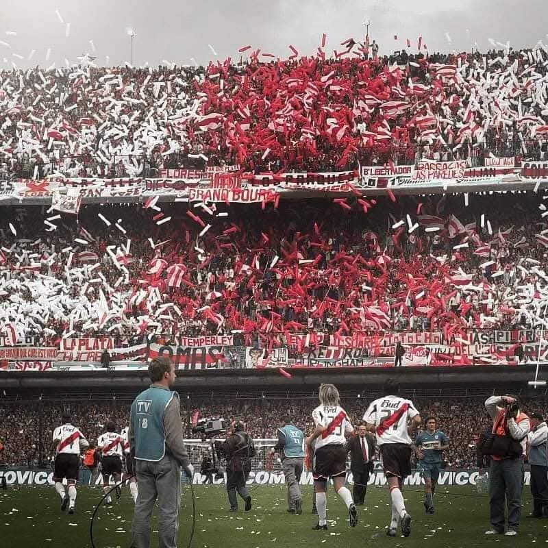 16 de Mayo de 2004, ultima vez que nos dieron las dos bandejas, a partir de ahí se empezó a matar al visitante.