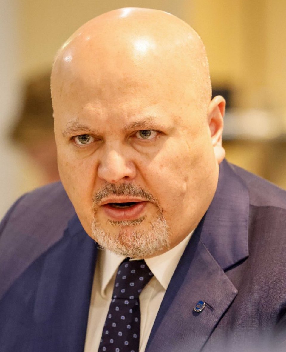 ‼️ | URGENTE: El fiscal Karim Khan, encargado de investigar al dictador Nicolas Maduro por crímenes de lesa humanidad, presenta su RENUNCIA en la Corte Penal Internacional tras una denuncia por abuso sexual.

Una gran noticia. Un fiscal que no ha hecho NADA por las víctimas.