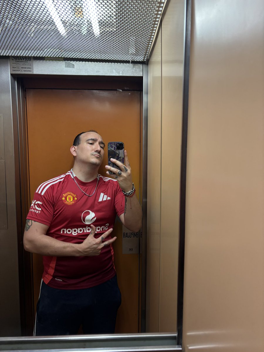 GloriusMike's tweet photo. Vamos a jugar un rato😏 https://t.co/p9og1R1qTR