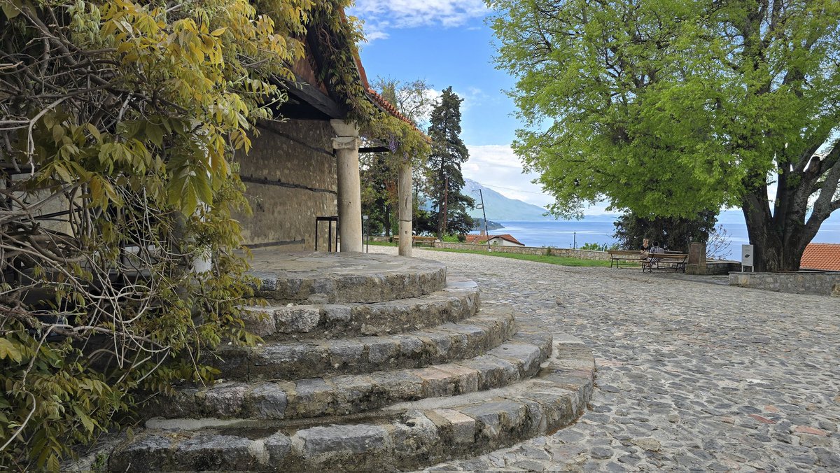 mkdexperience's tweet photo. Spring is the perfect time to explore Macedonia’s vibrant mix of history, nature, and tradition! Start with sightseeing in Skopje’s charming Old Town and a scenic boat trip through Matka Canyon, then head to UNESCO-listed Ohrid to wander its cobbled streets.

#macedoniaexperience https://t.co/PCaQEenxvS