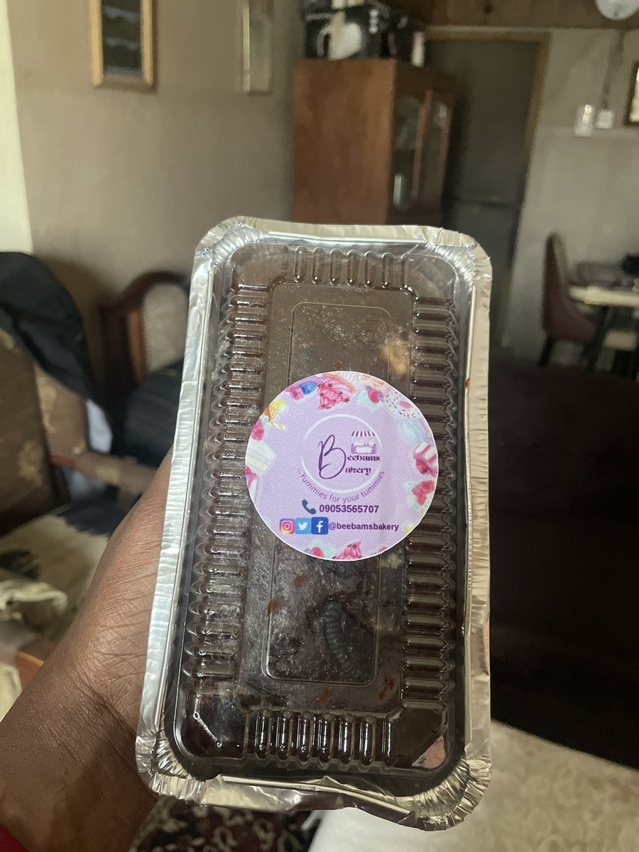BeebamsBakery's tweet photo. “I will order at the end of the month”

Chakam (I don screenshot am)

I no wan hear say salary don finish🌚 

Everything dey ground oo https://t.co/OZ0LKd5ucc
