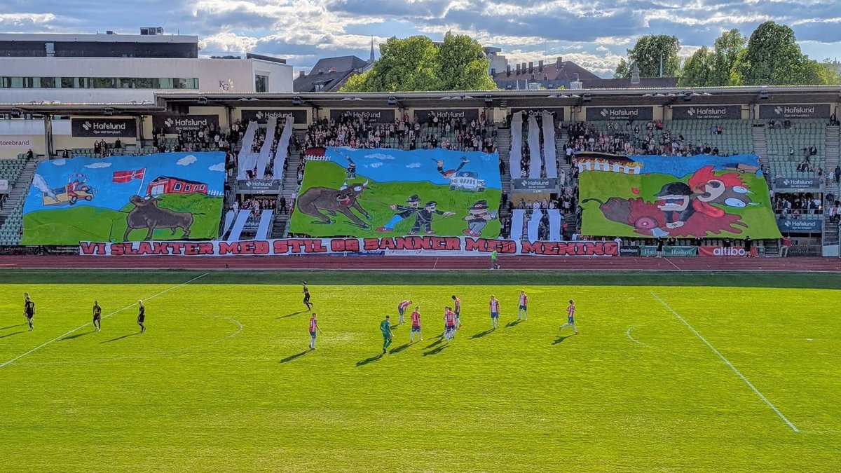 skallebank1896's tweet photo. Oslo Vest kan 16 og 17 mai. Okse til frokost https://t.co/ovnx7JUldV