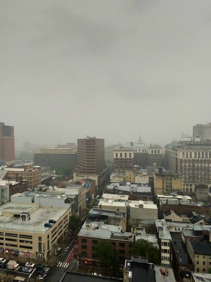 TMINewsPro's tweet photo. #severe #thunderstorms in #philly #oldcity #flooding https://t.co/KaihpuJOiy