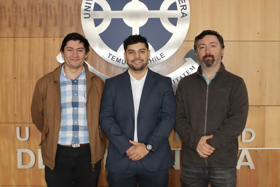 UFrontera's tweet photo. UFRO y AgenciaSE sellan alianza para fortalecer la formación de estudiantes en transformación energética. https://t.co/Hmr9TflWQz https://t.co/s2o2BSi9sI