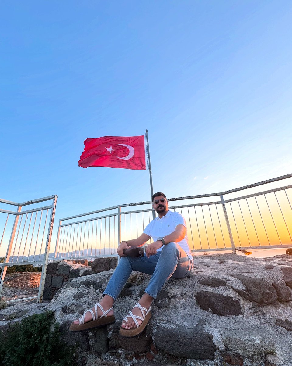 Güneşin en güzel battığı yer, şehri İzmir..🥰🧿
-
#izmir