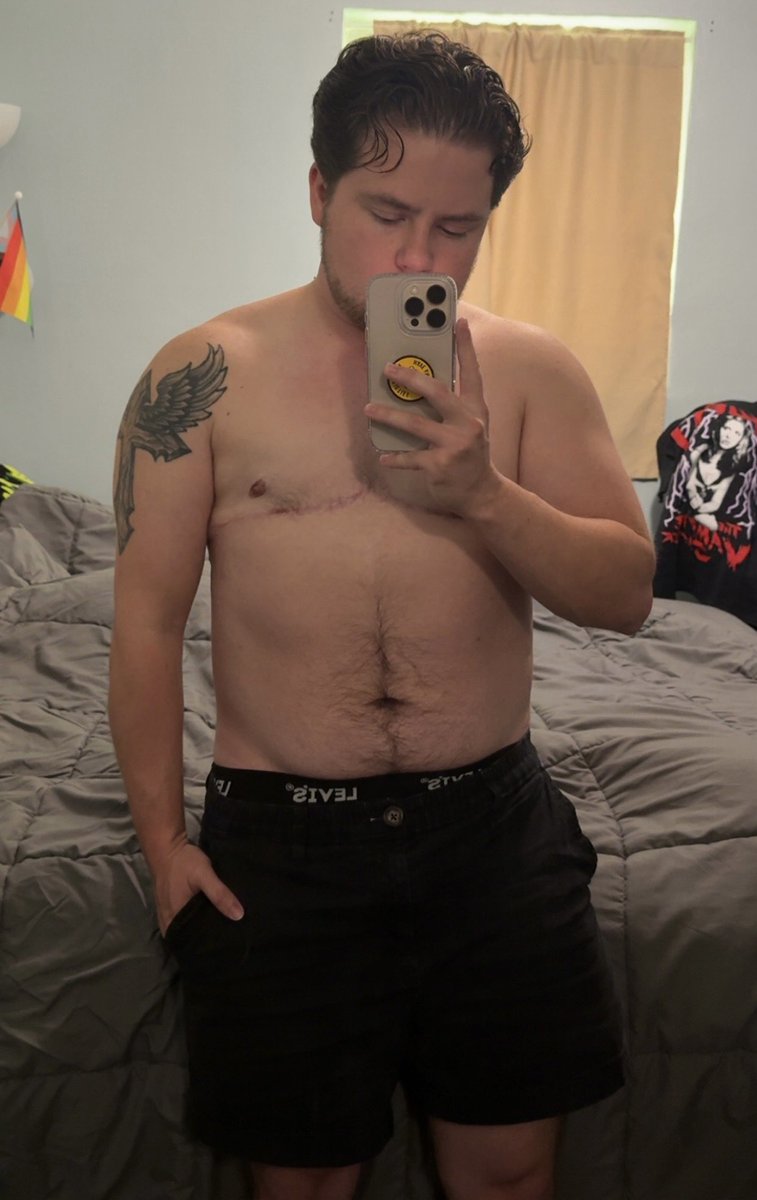 transguybt's tweet photo. trans man body positivity 😜 https://t.co/7cCLCSDppH
