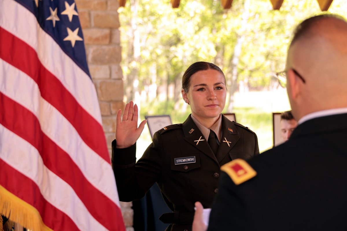 UWSPROTC's tweet photo. Congratulations to Pointer cadets Garrett Brosig, Josh Kolodziej and Haillie Stremkowski as they were commissioned as second lieutenants. Photos: https://t.co/Z2IJLPiVf3 #UWSP @USArmy https://t.co/8qbyFdiQla