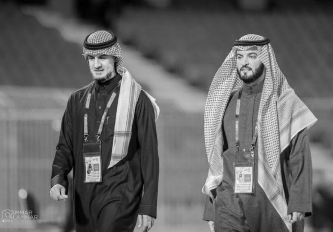 #الهلال_الفتح

بصراحة يا إدارة الهلال سكتنا كثير وحاولنا نبرر لكن اللي قاعد يصير ما ينسكت عليه تأخيركم في إقالة جيسوس كان قرار كلّه ضرر وشفنا نتيجته على الفريق تراجع مستوى لخبطة في التشكيلة وتكتيك ضايع فريق باهت بلا هوية 

الهلال فريق كبير ما يصبر على مدرب واضح إنه ما عنده جديد