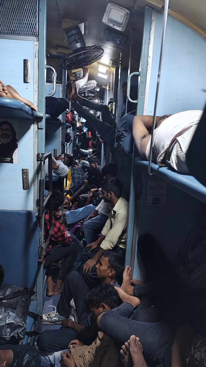 Shri_Chinmaya's tweet photo. Now SL class Situation of Alappuzha express. Train 🚆 13351.
@IRCTCofficial
@AshwiniVaishnaw @RailwaySeva @RailMinIndia please look into it and develop our system. @PMOIndia https://t.co/tC3InLwxgE